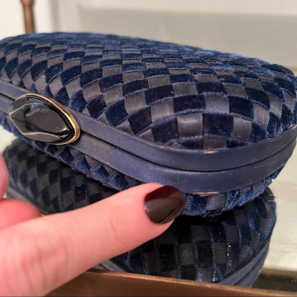 BOTTEGA VENETA ROYAL BLUE VELVET EVENING BAG - I’m moving make me an offer!!! - Picture 6 of 8